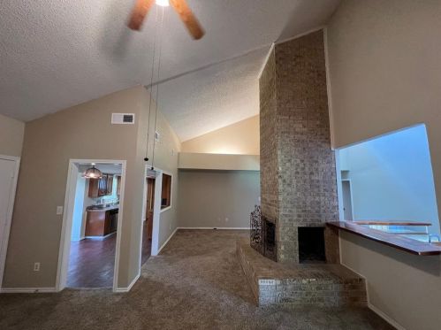 2220 Florence Dr, Plano TX  75093-3734 exterior