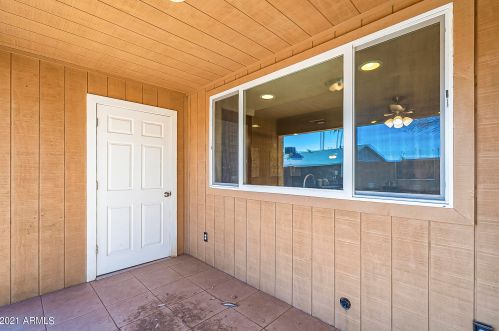 3009 Anderson Dr, Phoenix AZ 85053-1812 exterior