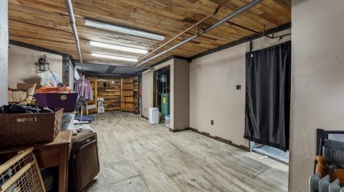 51 Morse Pl, Fall River MA 02724-1346 exterior