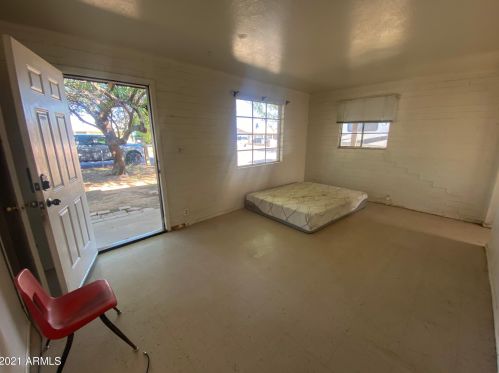 4832 37th Ave, Phoenix AZ  85041-2632 exterior