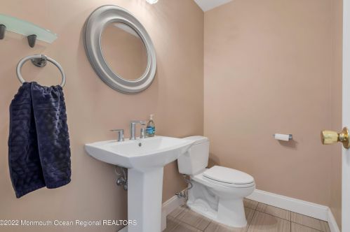 6 Pitney Ln, Jackson Twp NJ 08527-2933 exterior