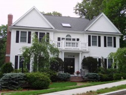 18 Druid Hill Rd, Newton, MA 02461-2023