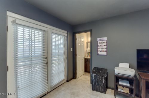 3825 Elm St, Phoenix AZ 85033-2112 exterior