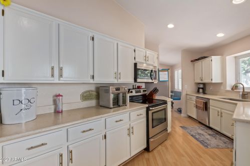 15826 5th Dr, Phoenix AZ  85023-7435 exterior