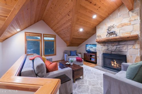 1172 Lowell Ave, Park City UT 84060-5115 exterior