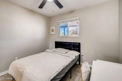 3216 Claire Dr, Phoenix AZ 85032-4911 exterior