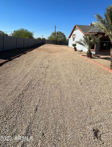 1622 27 Pl, Phoenix AZ 85008-1932 exterior