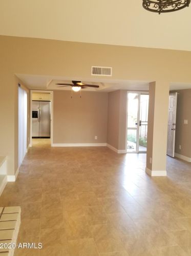 12639 40 Pl, Phoenix AZ 85050-8745 exterior