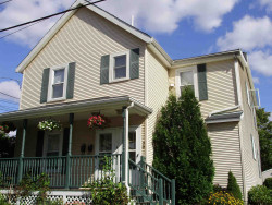 70 Smith Ave, Newton, MA 02465-1554