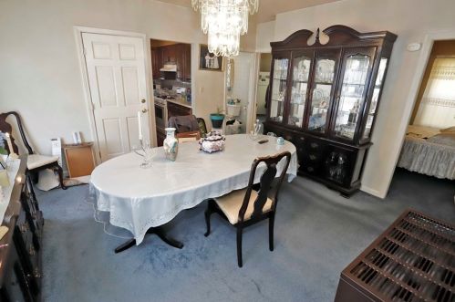 10 Viall St, New Bedford MA 02744-2505 exterior