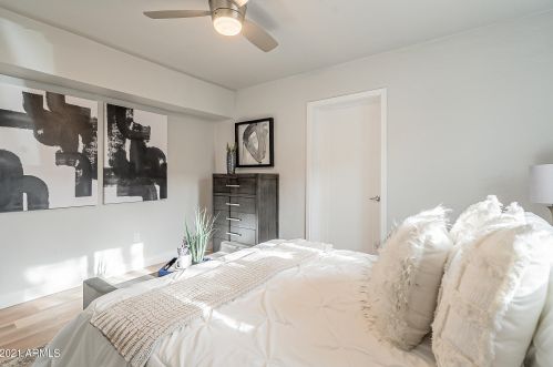 1626 Adams St, Phoenix AZ  85007-2606 exterior