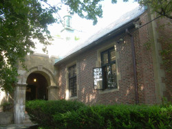 1608 Beacon St, Newton, MA 02468-1508