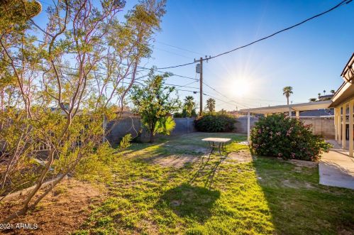 1427 El Camino Dr, Phoenix AZ 85051-4626 exterior