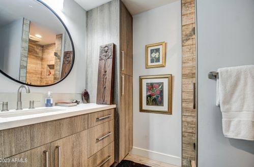 5674 12 St, Phoenix AZ exterior