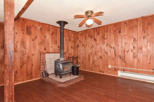 203 Precinct St, Taunton MA 02718-1211 exterior