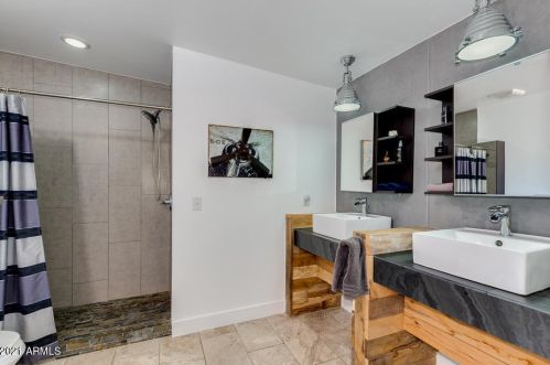 2225 Cambridge Ave, Phoenix AZ 85008-1216 exterior