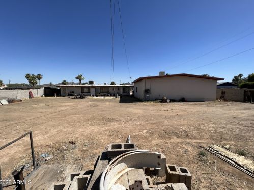 3002 Charter Oak Rd, Phoenix AZ 85032-7449 exterior