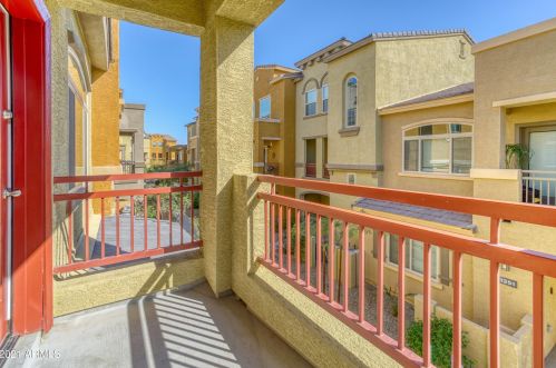 2150 Alameda Rd, Phoenix AZ  85085-1812 exterior