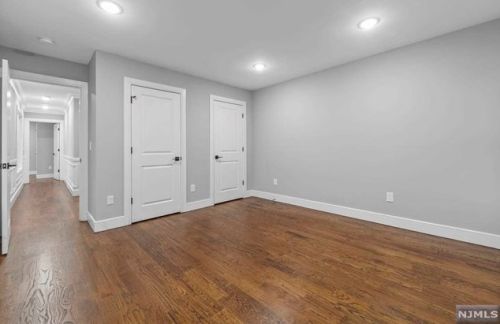 628 Knickerbocker Rd, Cresskill NJ  07626-1023 exterior