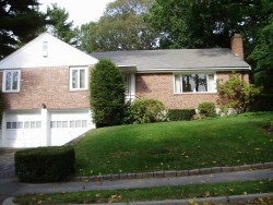 188 Prince St, Newton, MA 02465-2604