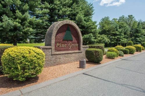 162 Pine Grove Dr, South Hadley MA  01075-3200 exterior