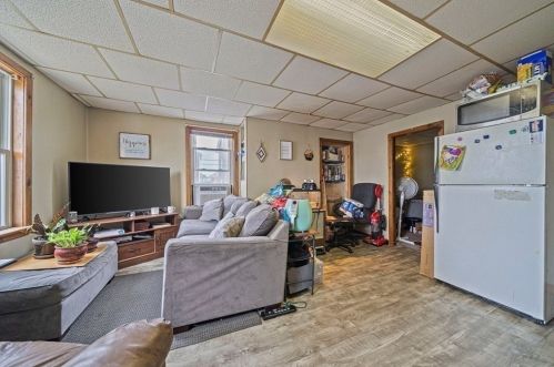 221 Healy St, Fall River MA 02723-1289 exterior