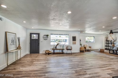 3212 Captain Dreyfus Ave, Phoenix AZ  85032-6146 exterior