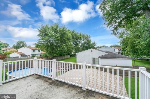 85 Colleen Cir, Trenton NJ 08638-1724 exterior