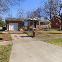 1410 Anna Ln, Louisville, KY 40216-4002