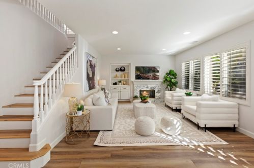 10 Hallwood, Irvine CA 92602-0944 exterior