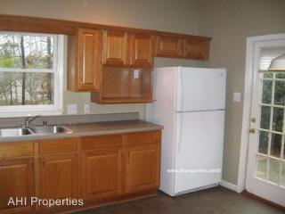 1945 Stone Brook Ln, Birmingham AL  35242-5857 exterior