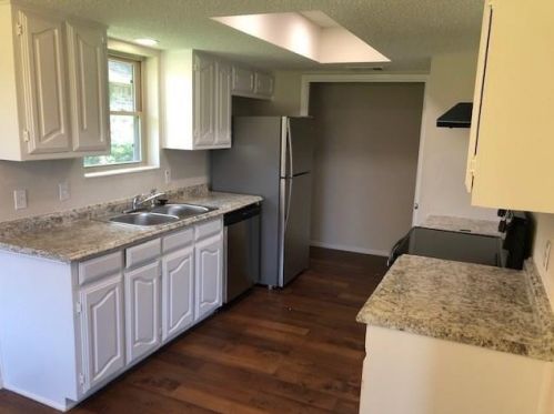 225 Los Santos Dr, Garland TX  75043-3102 exterior