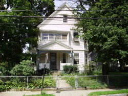 181 Pearl St, Newton, MA 02458-1443