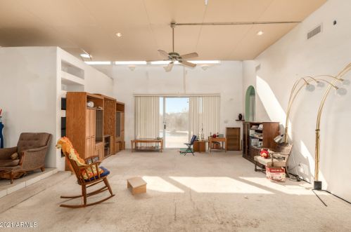 40116 Central Ave, Phoenix AZ 85086-0994 exterior