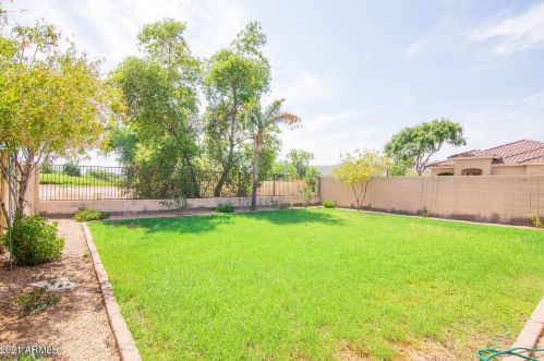 6851 27 Pl, Phoenix AZ 85008-2745 exterior