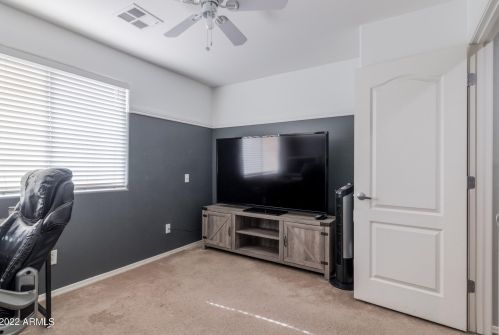 7233 39 Way, Phoenix AZ 85050-5428 exterior