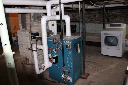 52 Kenneth St, Lawrence MA 01843-2717 exterior