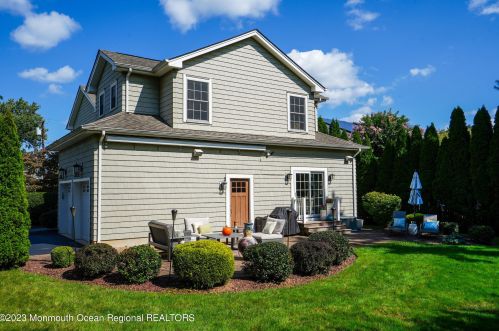 90 Lovett Ave, Little Silver NJ 07739-1403 exterior