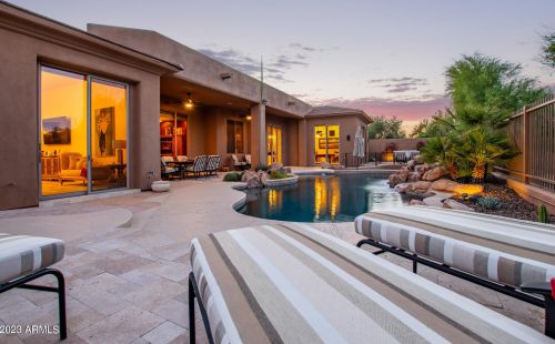 22843 54th St, Phoenix AZ  85054-7199 exterior