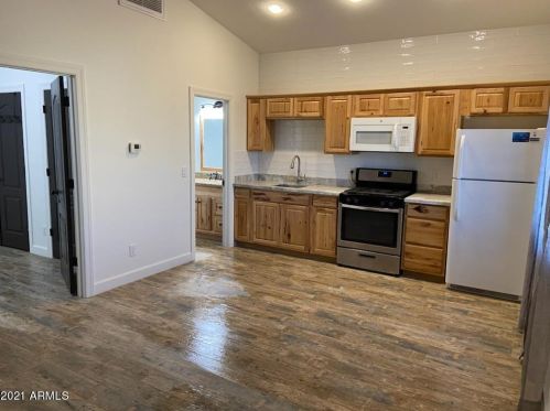 35205 3rd Ave, Phoenix AZ 85027-5908 exterior