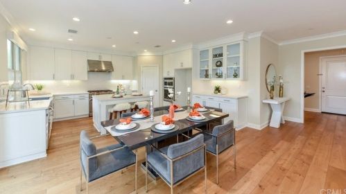 72 Melville, Irvine, CA 92620-7310