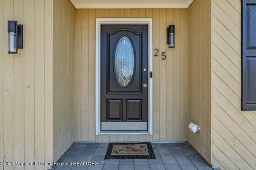 25 Cooks Bridge Rd, Jackson Twp NJ  08527-2524 exterior