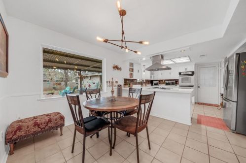 2208 Belmont Dr, Richmond TX 77469-5502 exterior