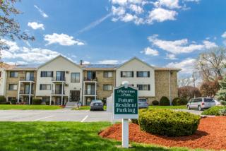 678 Princeton Blvd, Lowell MA  01851-2136 exterior