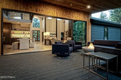 4928 Silver Spg, Park City UT 84098-6042 exterior