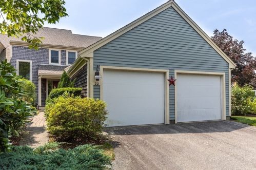 22 Wayside Path, Plymouth, MA 02360-8223