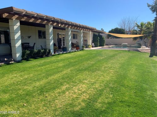 14052 Canterbury Dr, Phoenix AZ 85023-6211 exterior