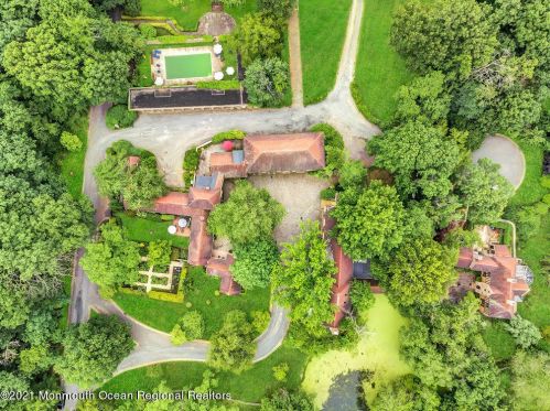 310 Cooper Rd, Tinton Falls NJ 07701-6010 exterior