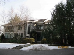 91 Winston Rd, Newton, MA 02459-3014