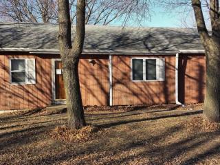 504 Park St, Walker, IA 52352-9774